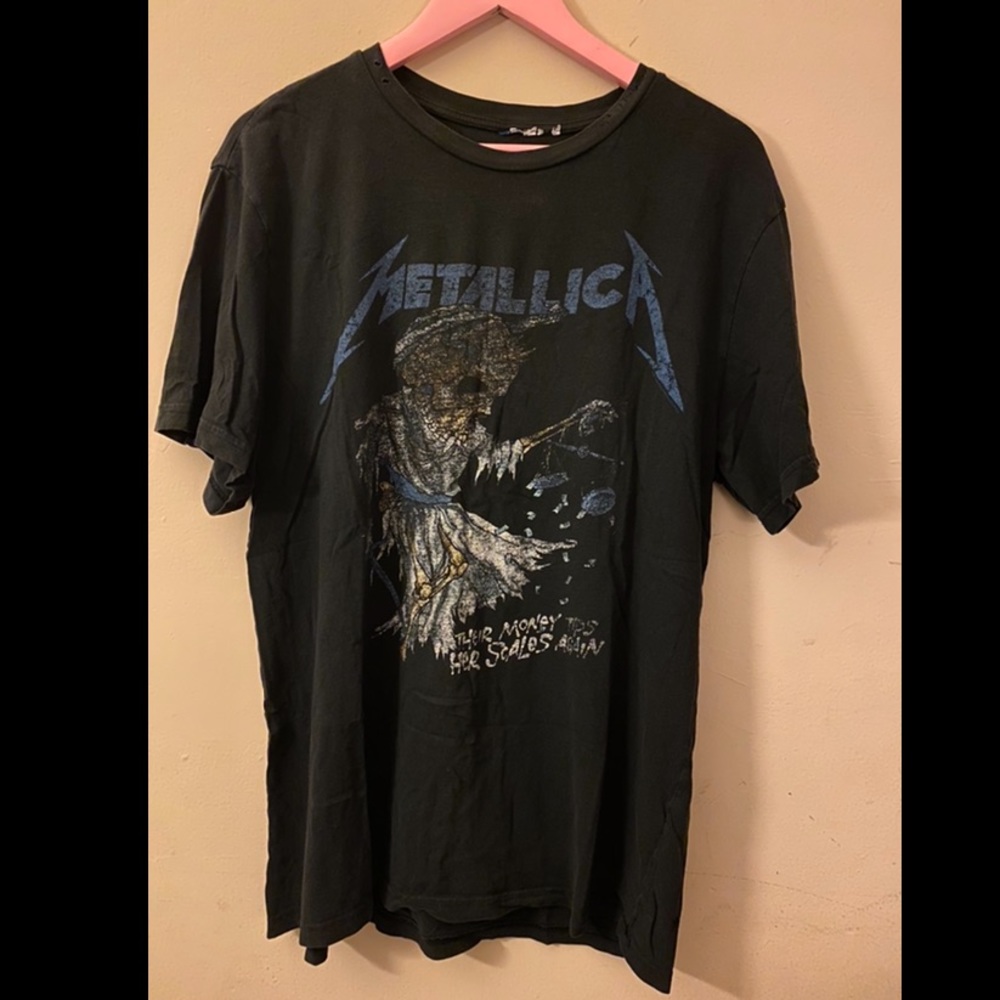 Metallica shirt